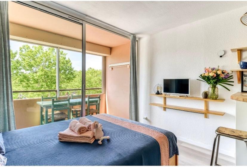 Studio Les Regates Avec Loggia Et Parking Gratuit Plage Du Grazel Gruissan Exterior photo